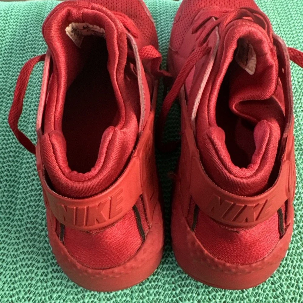 NIKE HUARACHE RUN (GS) UNIVERSITY RED SZ 6.5Y [654275-600]